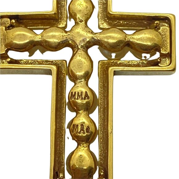 Cross Necklace Metropolitan Museum of Art MAd Gold Tone and Inset Faux Pearl - Picture 4 of 11